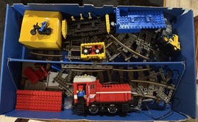 LEGO 9V Trains 4563 Load N&rsquo; Haul Railroad Complete W /Box VERY RARE!!