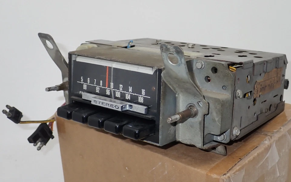 Ford Mustang 1968 fabricante de equipos originales radio AM FM F8 TBZ Mercury Cougar 1969 1970 ¡Oferta real genial! Foto 2 de 4