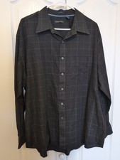 Van Heusen Mens Button Up Long Shirt Size XL Wrinkle Free