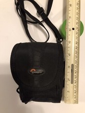 Lowepro - Rezo 20 Camera Bag - Black With Shoulder Strap