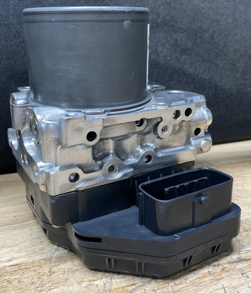 Módulo de bomba de freno ABS reacondicionado Nissan Pathfinder 2015 3,5 L | 47660 9PB0A Foto 4 de 4