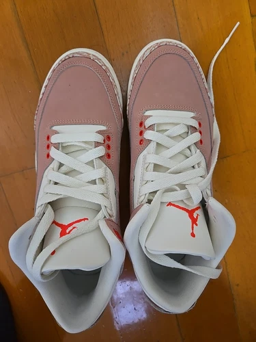 Size 7 Women's Jordan 3 Rust Pink