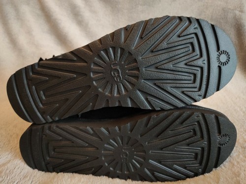 UGG Short Bailey Bow Black Boots. UK Size 10.5. ****BNIB**** - Picture 10 of 12