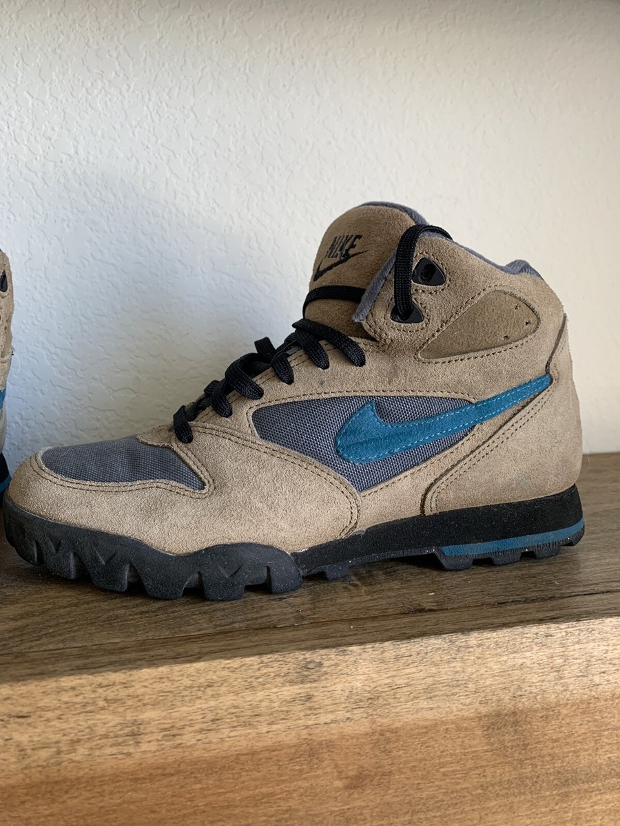 Vintage 1994 Nike Air Caldera Plus ACG Hiking Boots 8.5 Womens