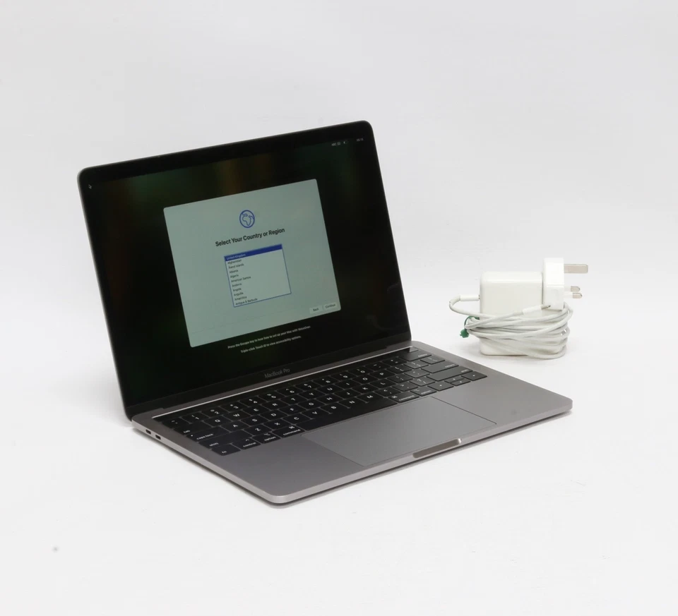 Apple MacBook Pro 13" 2018 · i5 · 16GB · 1TB, photo 1 of 5