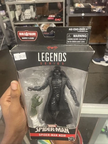 Figura de acción Hasbro Marvel Legends Spider-Man Noir - Lizard BAF Wave