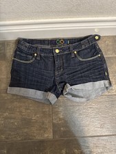 COOGI Denim Shorts Womens 7/8 Cuffed Dark Wash Embroidered Pockets Y2K