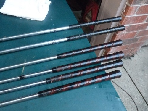 Vintage Wilson/MacGregor Leather Grip Golf Club Irons and Woods - Picture 5 of 15