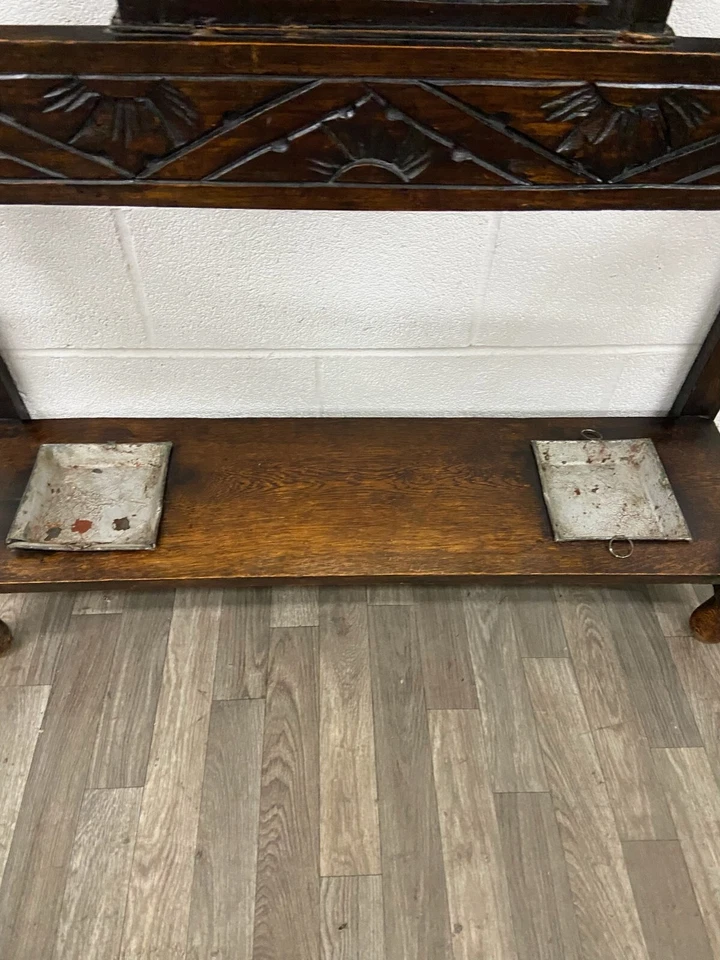 Antiguo árbol de salón de hombre y dragón verde roble tallado gótico victoriano de finales de 1800 Foto 4 de 4