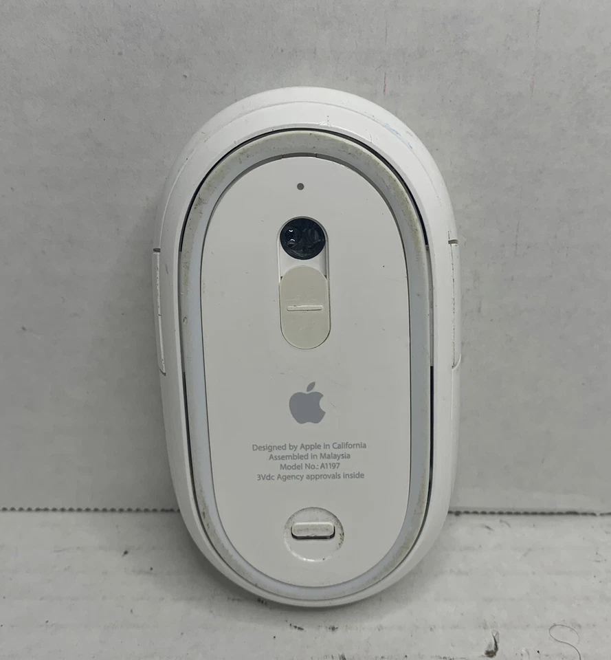Apple Wireless Battery Operated Bluetooth Mighty Mouse WORKING Model A1197 - Image 4 of 4