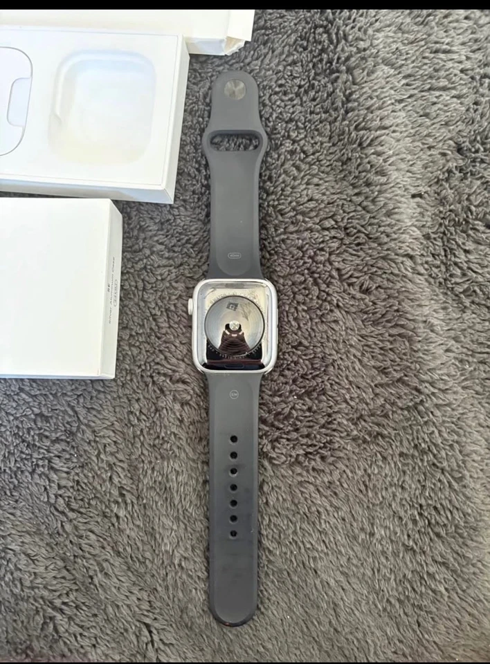 Apple Watch SE 44mm Space Gray Alu Midnight Sport Band GPS, photo 2 of 4