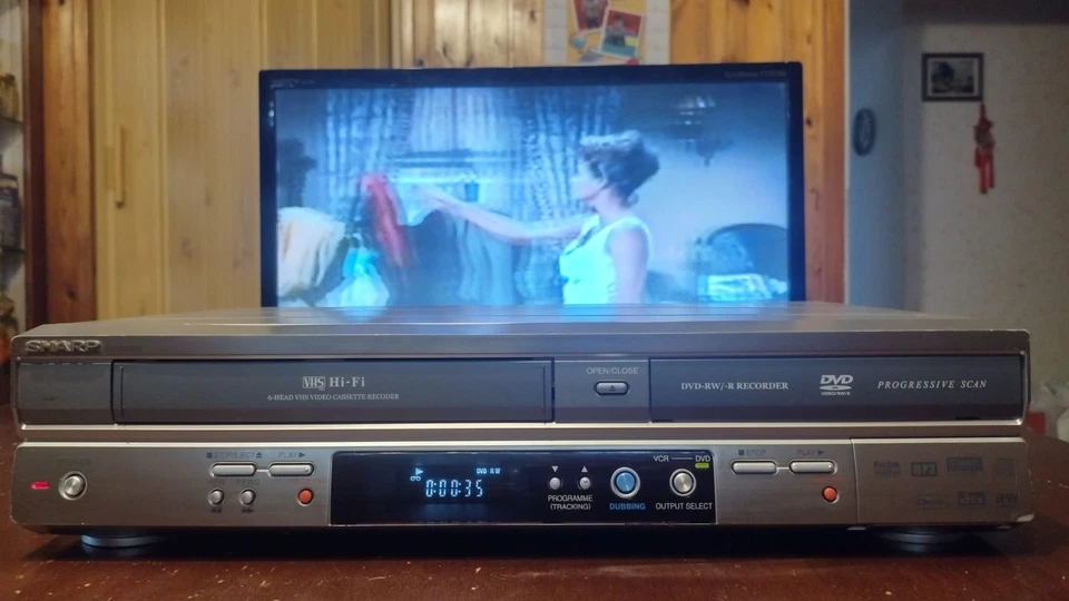 SHARP MASTERIZZATORE COMBO VHS DVD DV-RW360, 6 TESTINE STEREO CON TELECOMANDO - Immagine 2 di 4