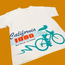 Retro Style Cycling Bicycle California 1990 Graphic Tee Men’s T-Shirt Large