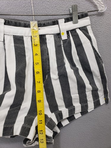 Obey World Wide Women Short 26 Black And White Vertical Striped High Rise Casual - Picture 9 of 21