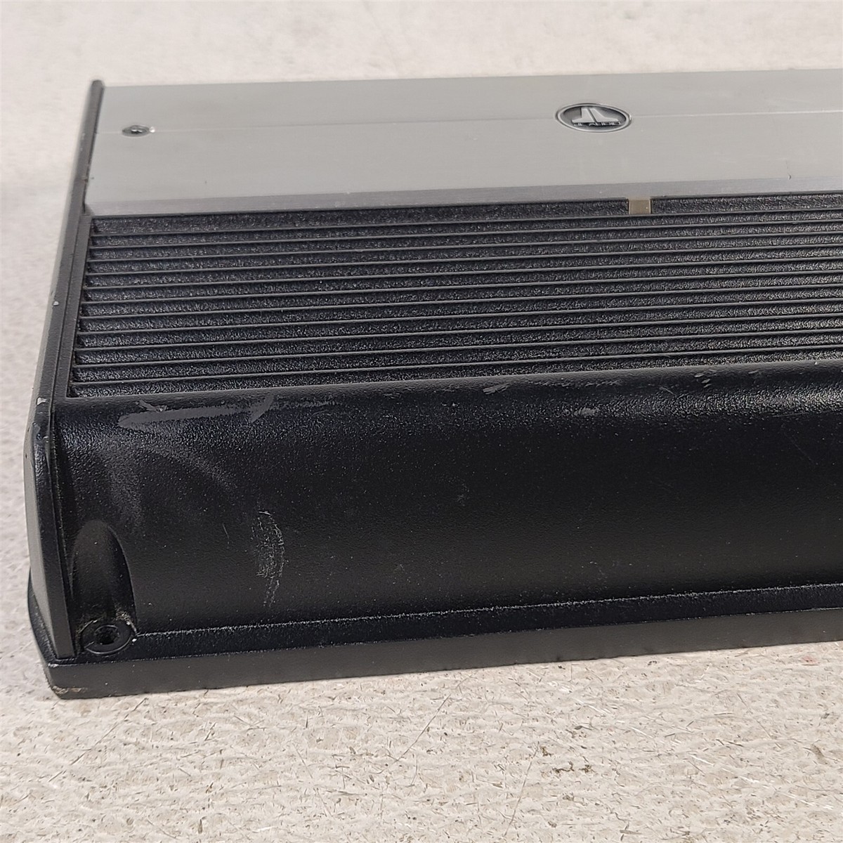 JL Audio Amp Amplifier XD700/5v2 For 2005 Corvette C6 AA7224 JL Audio Amp Amplifier XD700/5v2 For 2005 Corvette C6 AA7224