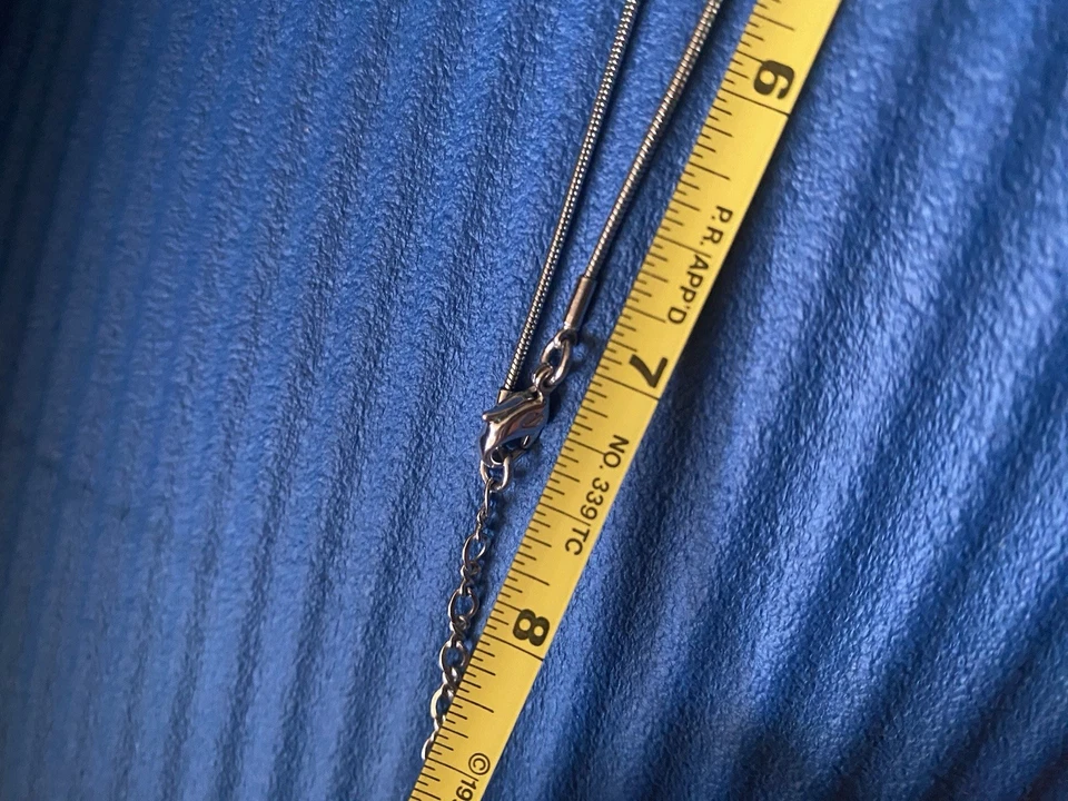 施华洛世奇象征性镀铑水晶项链 — 第 4/4 张图片