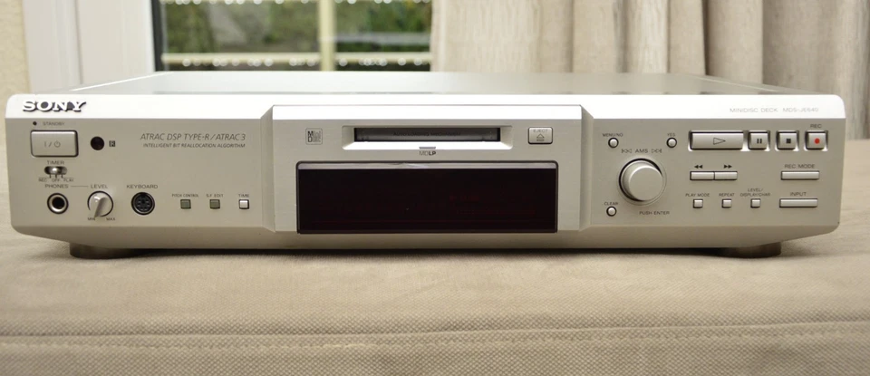 Sony MDS-JE 640 Mini Disc Player Recorder Minidisc ATRAC3 - EXCELLENT