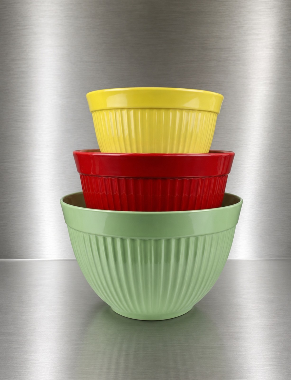 Nesting Mixing Bowls Set of 3 Green Red