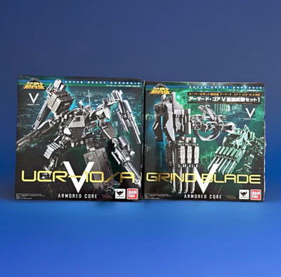   Bandai Super Robot Chogokin UCR-10/A Armored Core V + Grind Blade Neu/OVP  