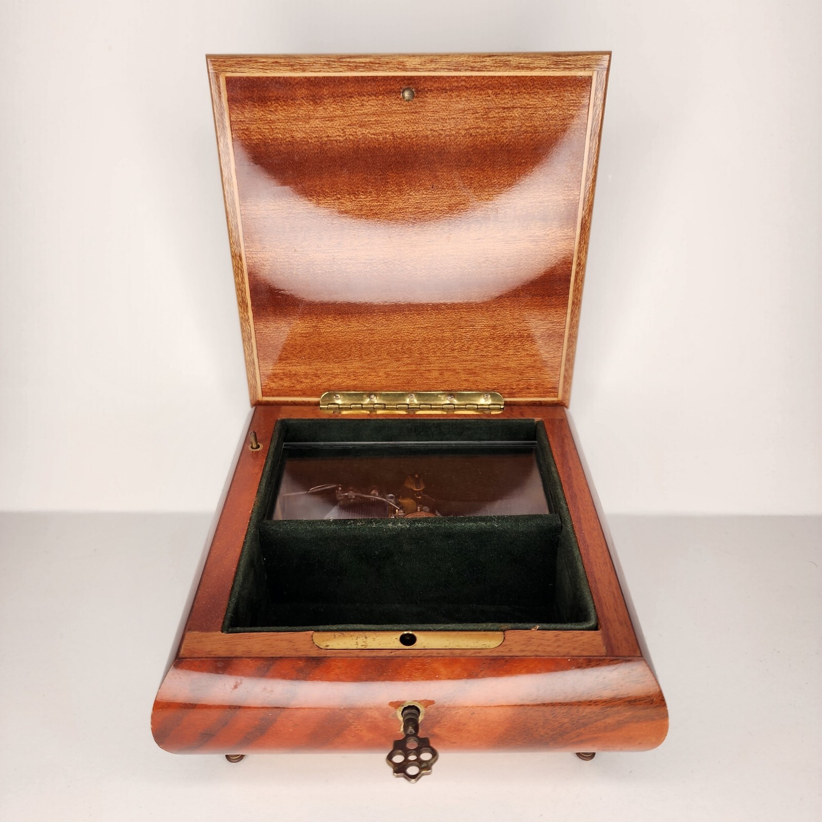 VINTAGE REUGE MUSIC JEWELRY BOX SONG MEMORIES MADE IN ITALY eBay