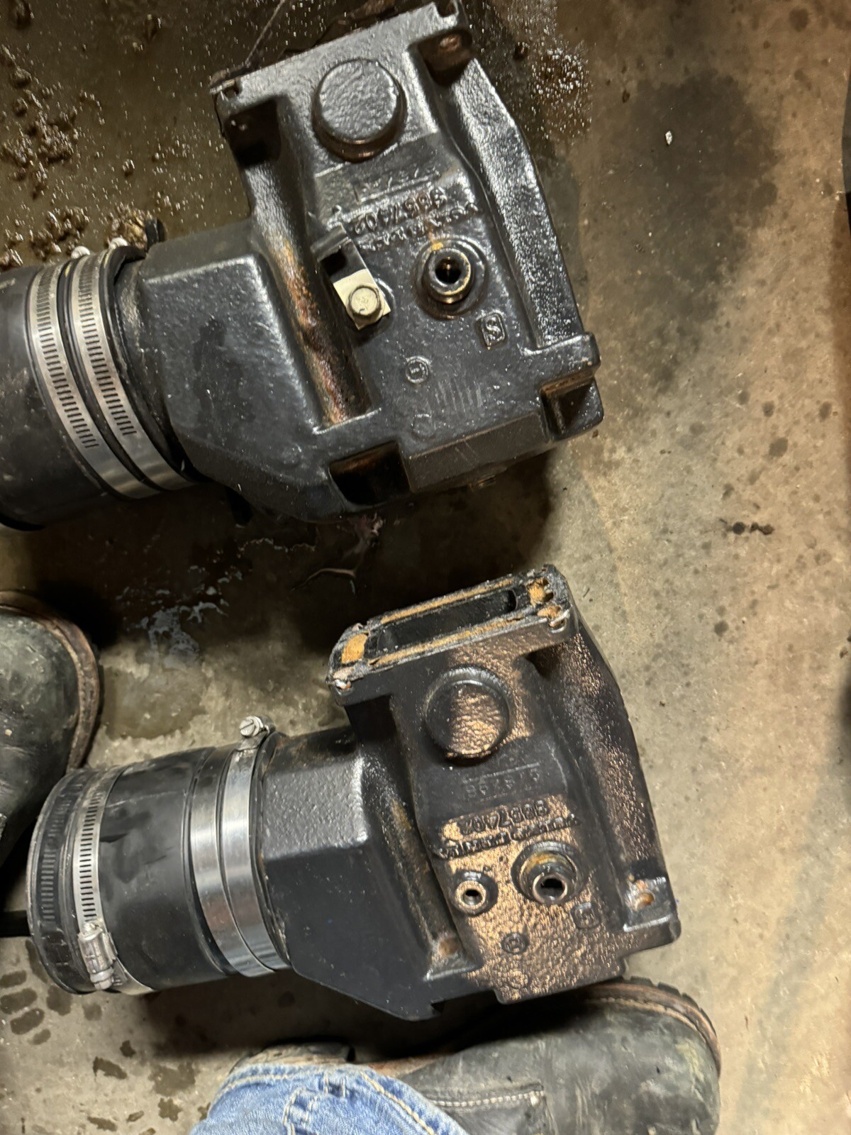 GLM Mercruiser Chevy Marine 454 502 8.2 GLM Exhaust Manifolds 4" Risers