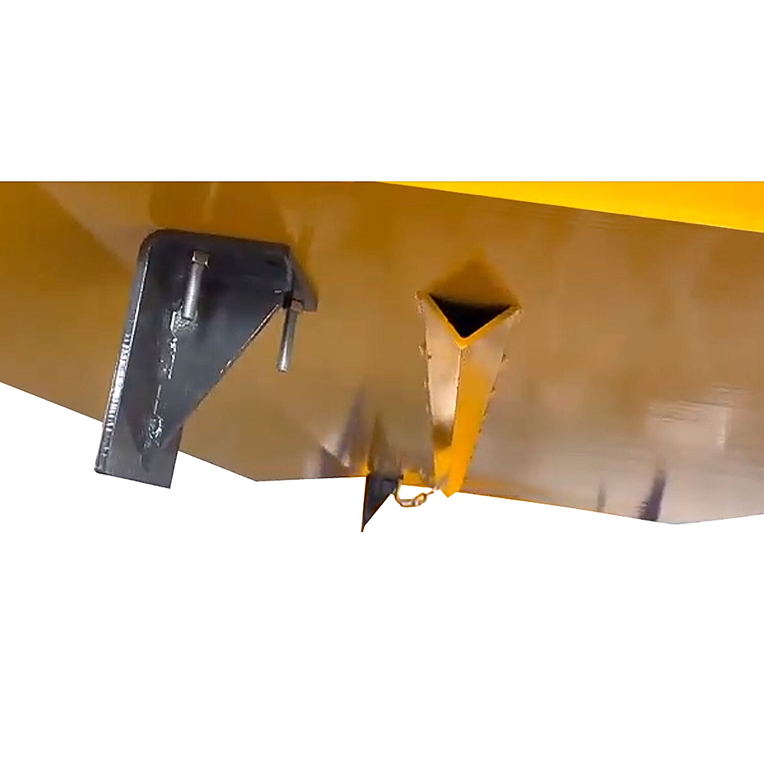 60'' x 60'' Steel Dock Board 13,000 lb Forklift, Handles & Curbs