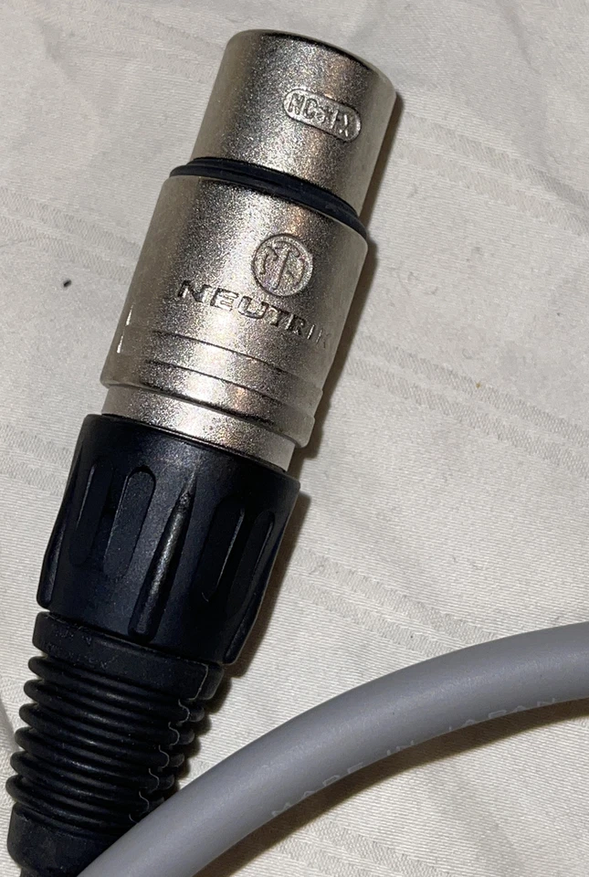 8 Canare L-4E6S Neutrik XLR Fe to 1/4" Fe TRS Stereo Balanced Audio Cables 3’ - Image 3 of 4