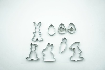 Keksausstecher Ostern Set 8 teilig Edelstahl Hase Ei mit Motiv Linzer Möhre