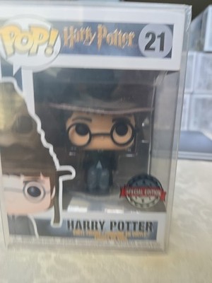 Funko Pop! Vinyl: Harry Potter - Harry Potter (w/ Sorting Hat) - Barnes and...