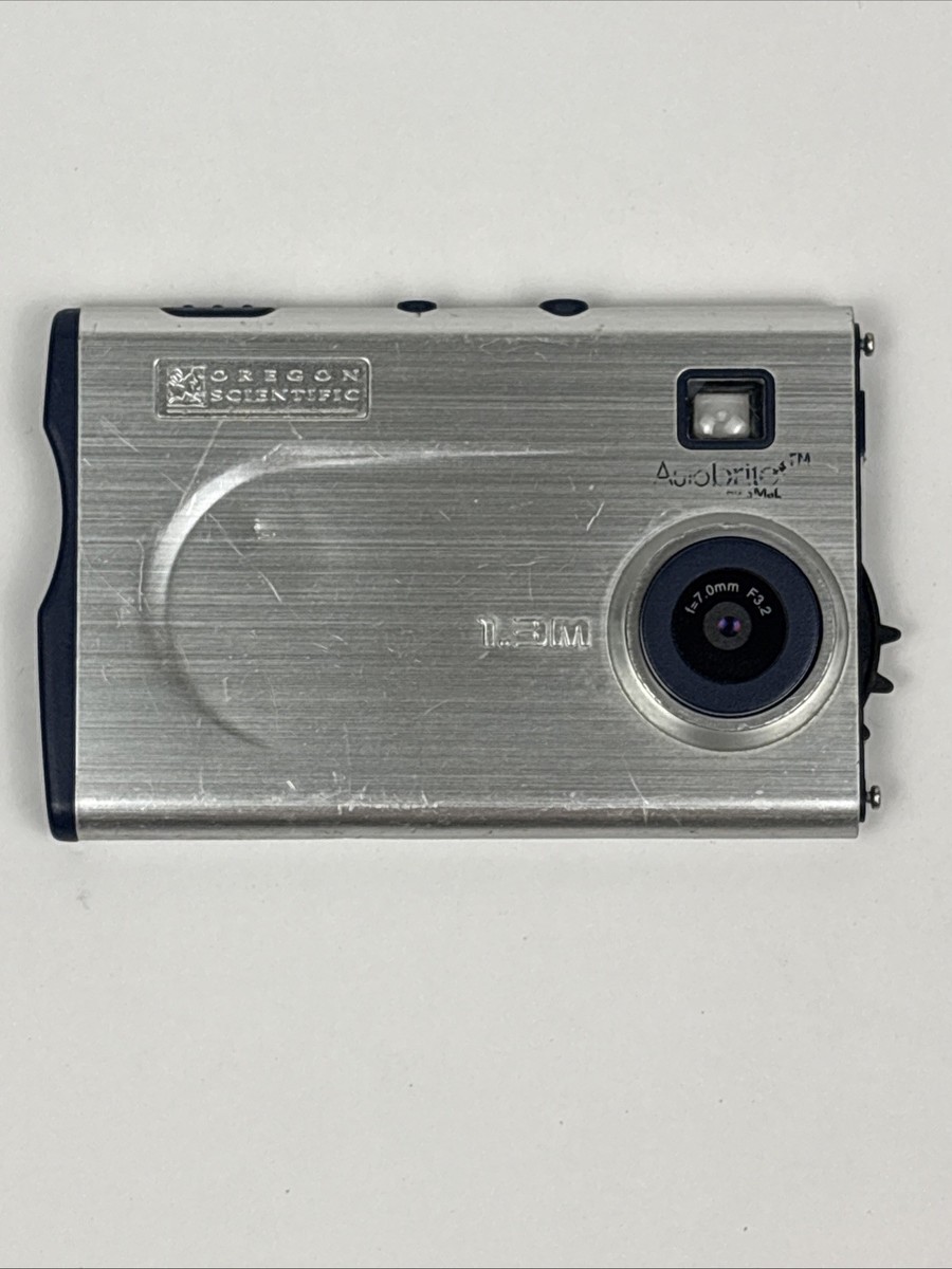 Oregon Scientific ThinCam DS6628 Digital Camera 1.3MP Silver