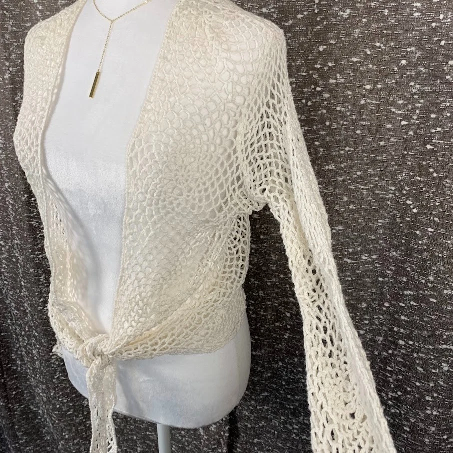 Top vintage de ganchillo con flores blancas Laura Ashley corbata frontal cottagecore para mujer pequeño Foto 2 de 4