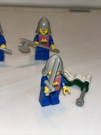 6- 1978 Lego Yellow Castle Knight Minifigure Purple Sticker Crown RARE 375 6075