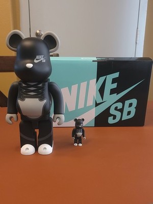 Medicom BE@RBRICK Bearbrick x Nike SB Black 100% 400% Set w/ Box