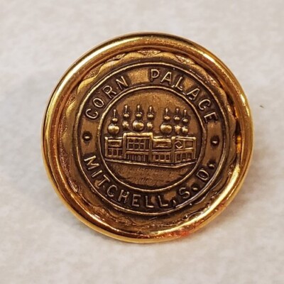 Corn Palace Mitchell South Dakota Souvenir Goldtone Round Lapel Hat Pin