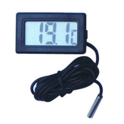 Digital Thermometer / Thermofühler / LCD Anzeige / -50 bis 110 Grad / 1m Kabel
