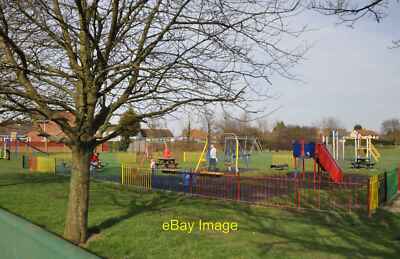 Foto 12x8 Severn Beach: Spielplatz ein Spielplatz neben der Ableton Lane in S c2014