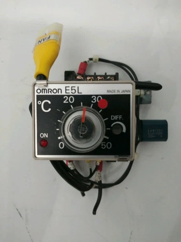 Omron E5L-A Temperature Controller With Relay Socket 