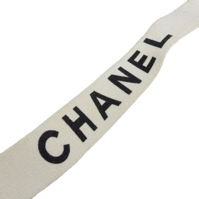 CHANEL レアccロゴ CHANEL CC Logos Turnlock Rhinestone Stud Earrings Silver