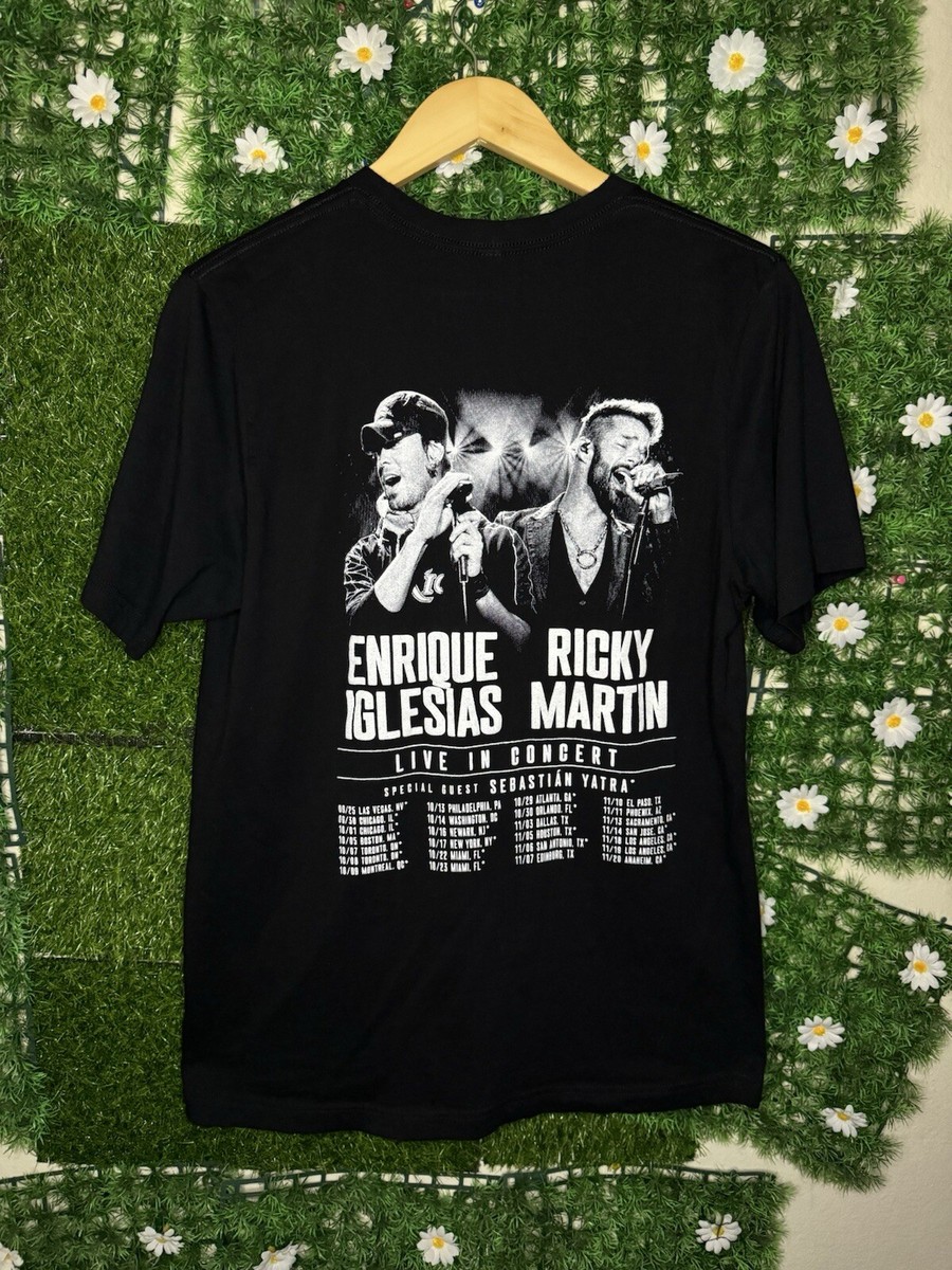 Enrique Iglesias X Ricky Martin Concert Tour T-Shirt Size Large