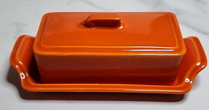 Vernon Kilns Early California Orange Butter Dish - READ BLUE