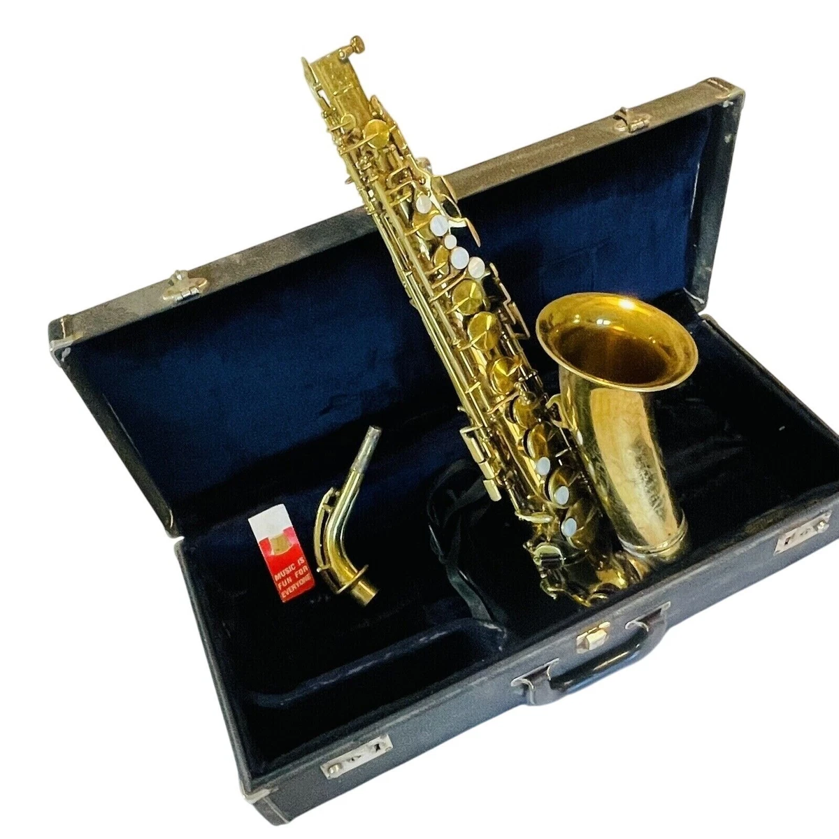 最終値下げ　 KING ヴィンテージcメロサックス ケース付き 最終値下げ KING ヴィンテージcメロサックス ケース付き 最終値下げ