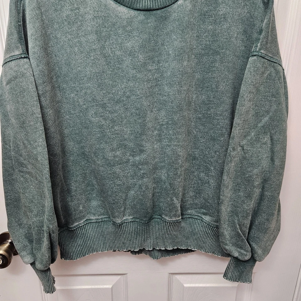 WOMENS ZENANA GREEN OVERSIZED CROPPED SWEATER SIZE SMALL - Image 3 of 4