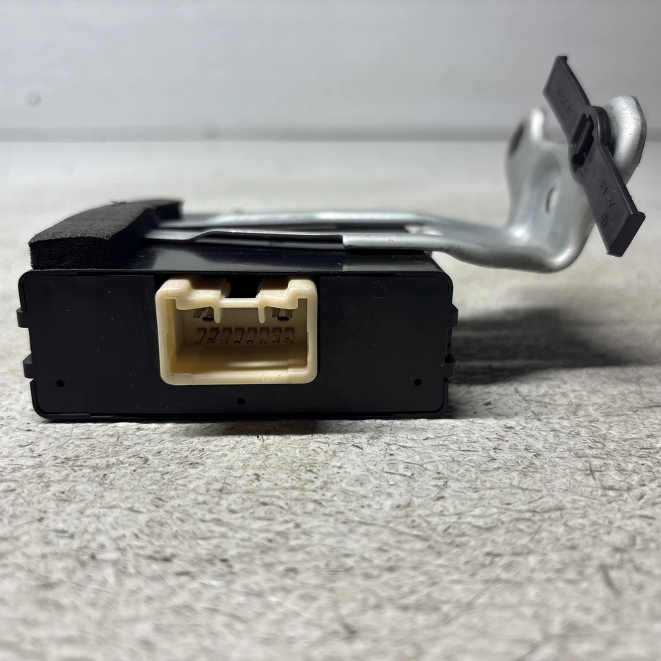 1995 1996 1997 LEXUS LS400 MÓDULO DE CONTROLE DE PORTA RECEPTOR 89741-50131 - Imagem 2 de 4