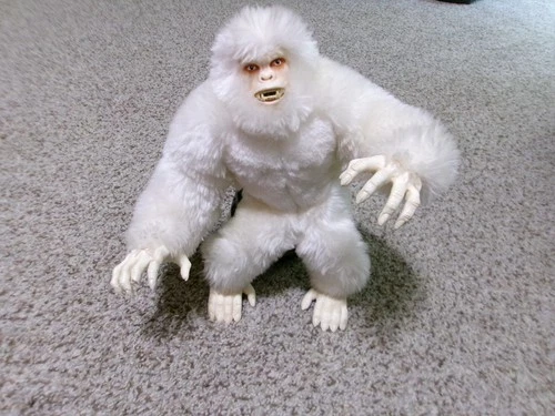 2002 Hasbro - Search For The YETI Power Team - GI JOE- Abominable Snowman