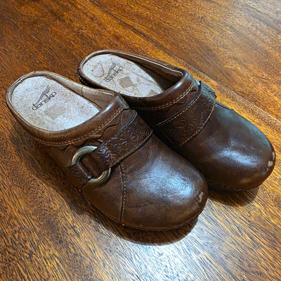 Dansko Brown Floral Leather Slip-On Comfort Clogs Buckle US 8 EU 38