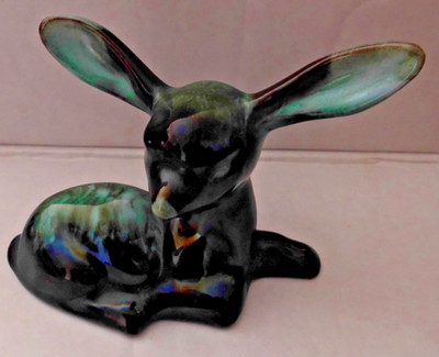 BLUE MOUNTAIN BABY DEER SITTING DOWN IN EXCELLENT CONDITION UNBOXED
