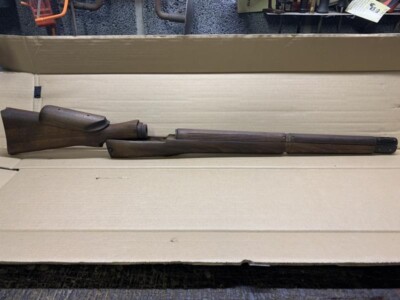 LEE ENFIELD NO4T SNIPER HOLZ SET. FOREND/WANGENAUFLAGE REPRO. ANDERE TEILE ORIGINAL.