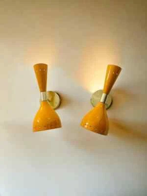 Par de apliques de pared Diabolo ajustables italianos de latón de mediados de... - Imagen 1 de 4