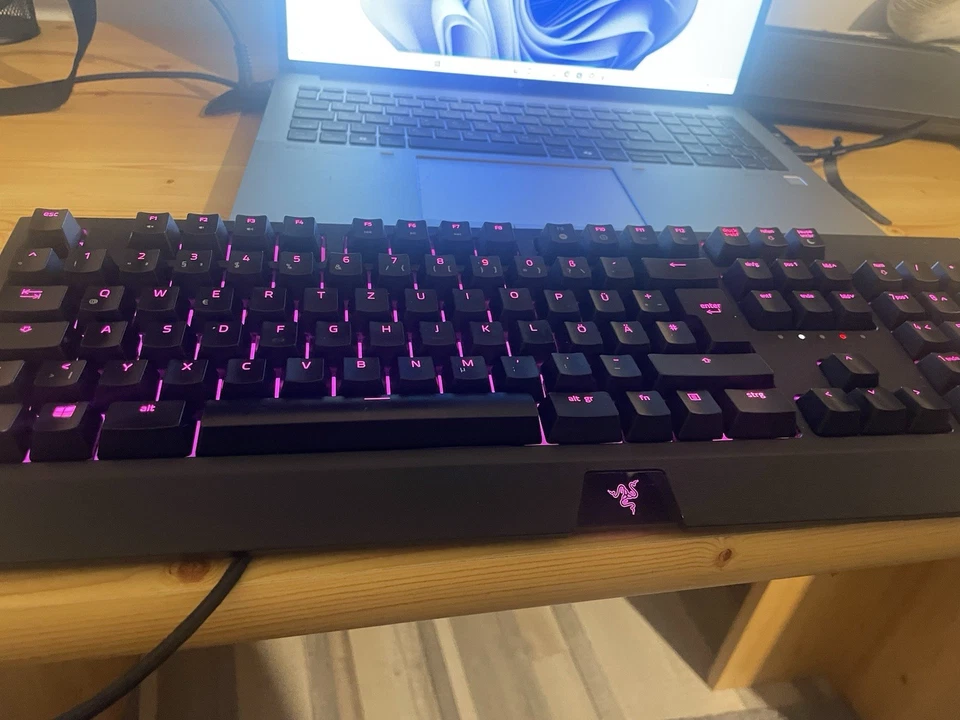 Razer BlackWidow (Green Switch) - Gaming Tastatur mit mechanischen Schaltern - Bild 2 von 4