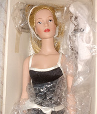 New with FLAWS  in Box 16" Robert Tonner Tyler Wentworth Something Sleek Blonde